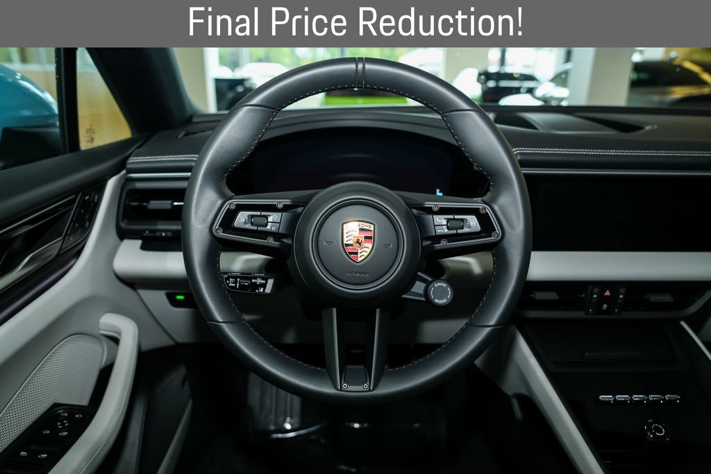 Used 2025 Porsche Macan 4S Electric AWD/4WD image 27