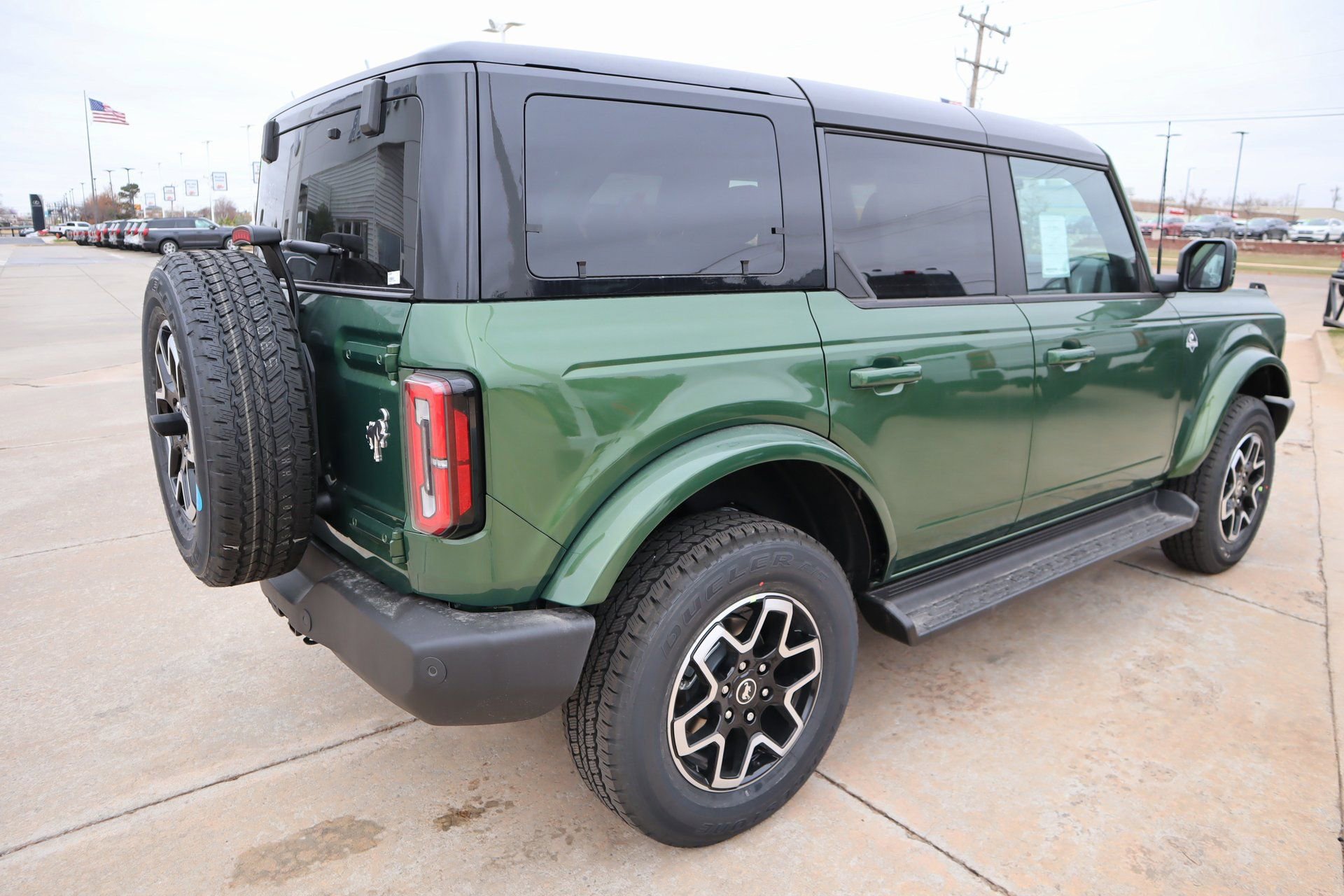 New 2025 Ford Bronco Outer Banks image 21