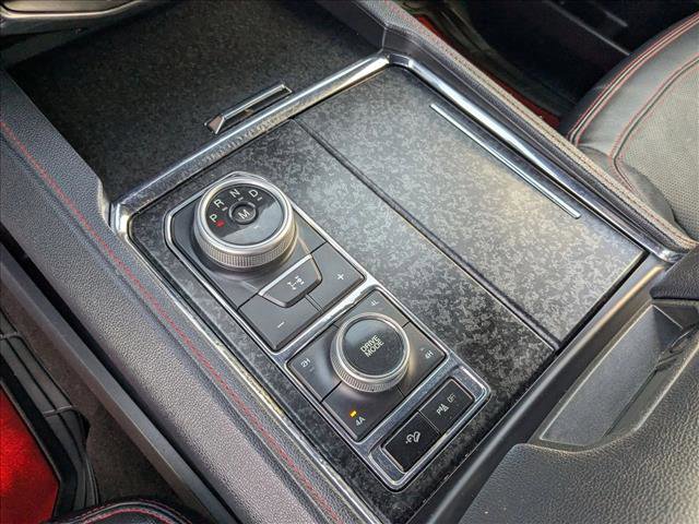 Used 2023 Ford Expedition Limited AWD/4WD image 12