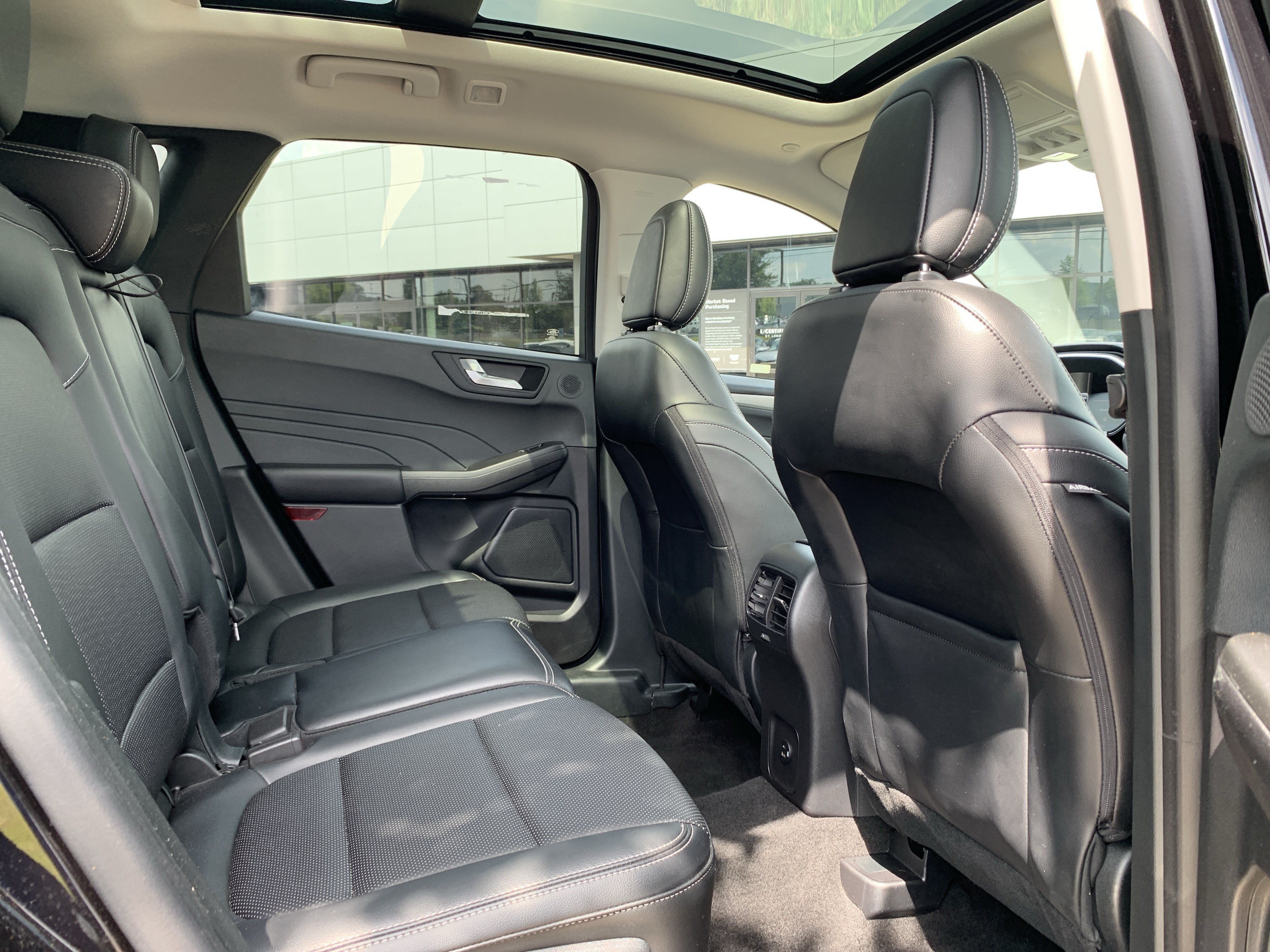 Used 2021 Ford Escape Titanium AWD/4WD image 33
