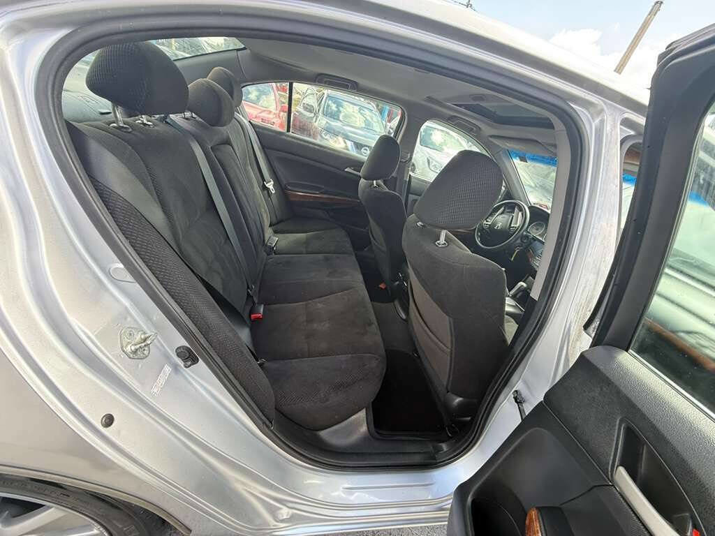 Used 2012 Honda Accord EX image 10
