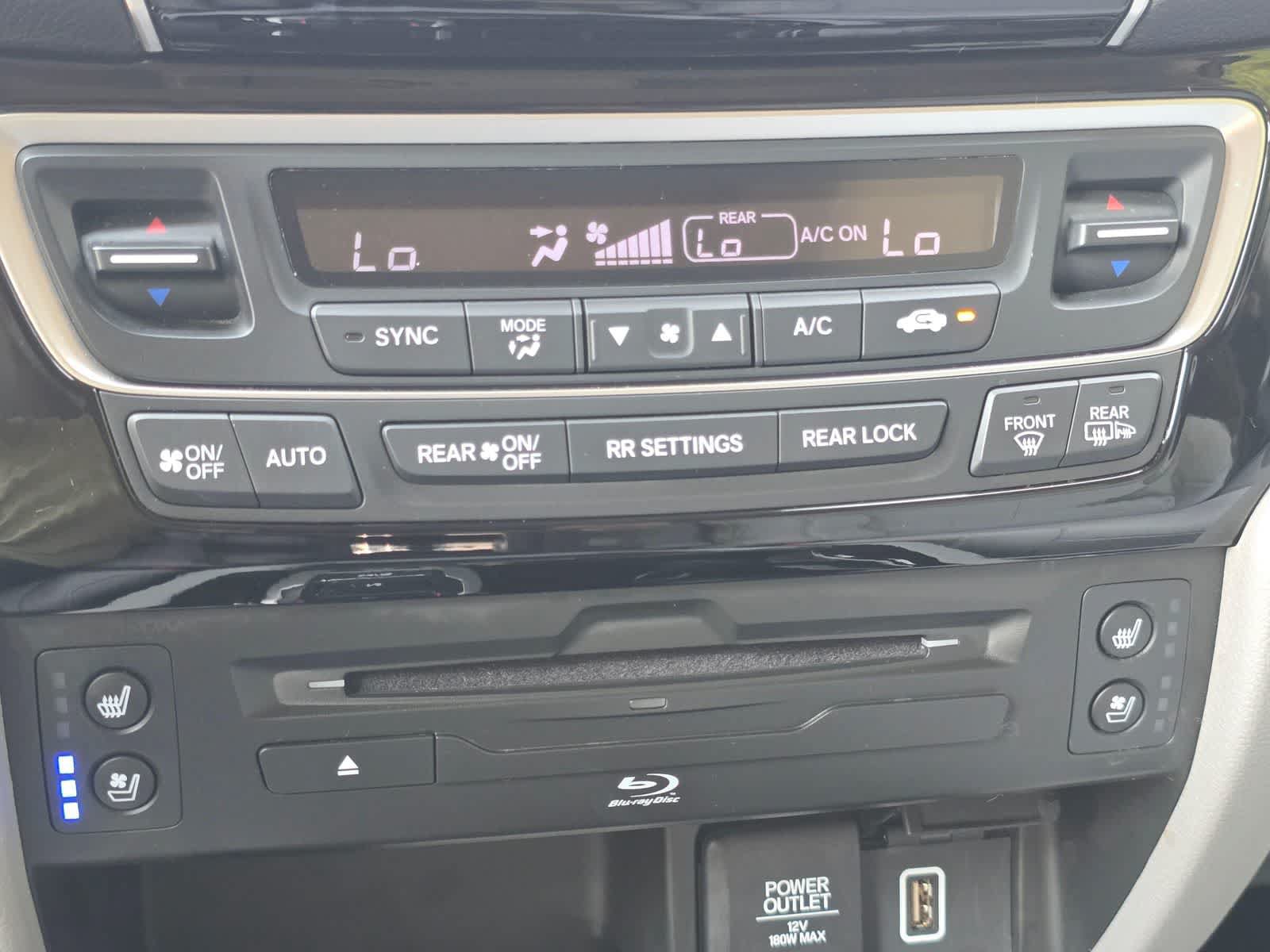 Used 2019 Honda Pilot Elite image 16