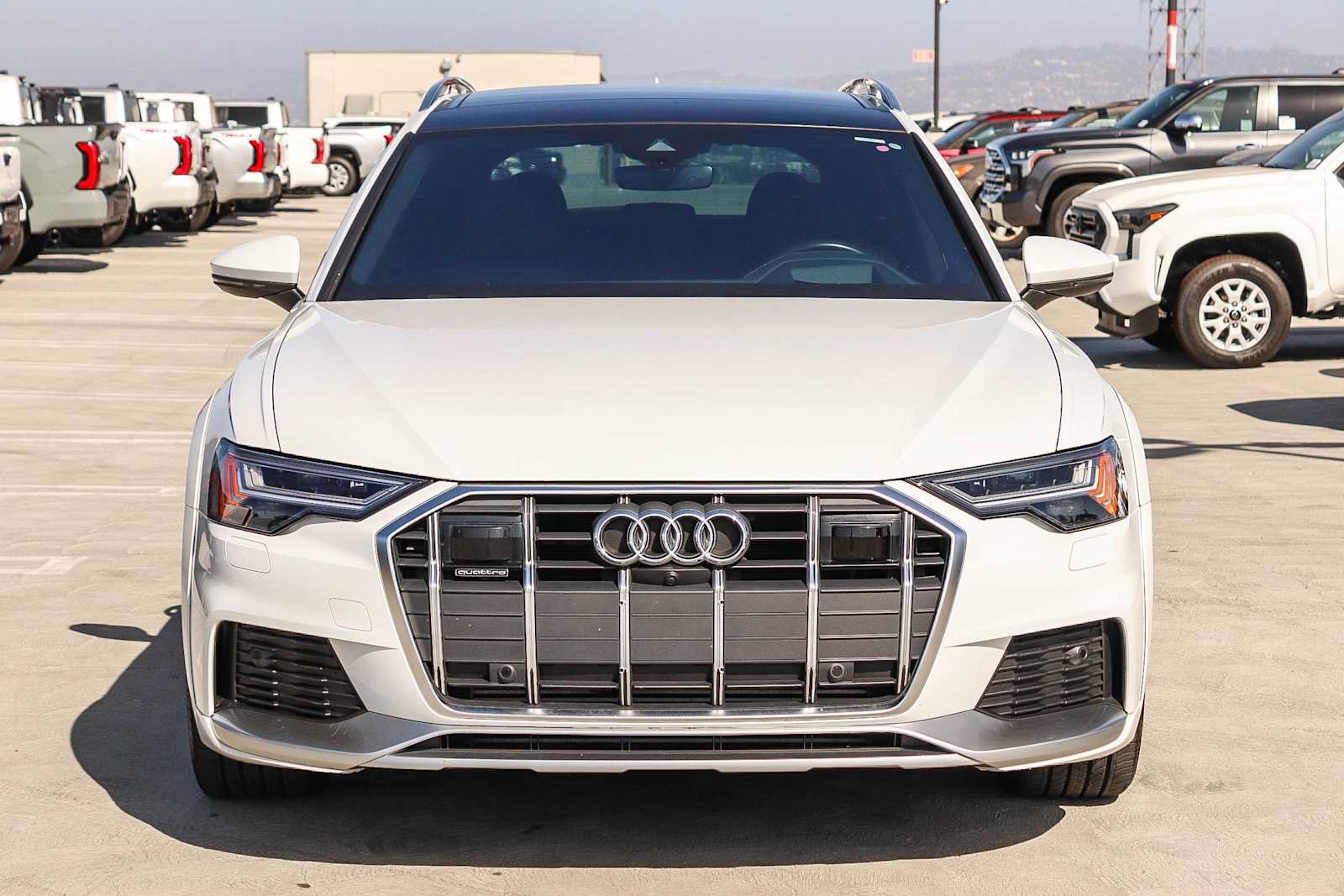 Used 2023 Audi A6 3.0T allroad Prestige w/ Prestige Package AWD/4WD image 2