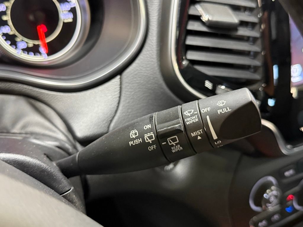 Certified 2020 Jeep Cherokee Limited AWD/4WD image 18