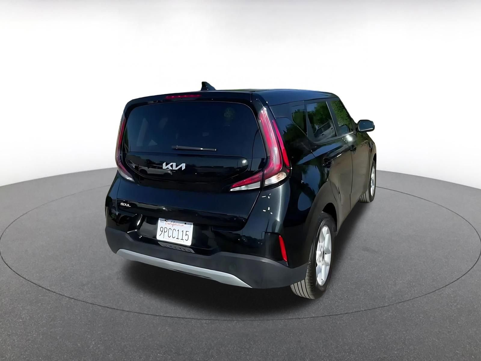 Used 2025 Kia Soul LX w/ LX Technology Package image 15