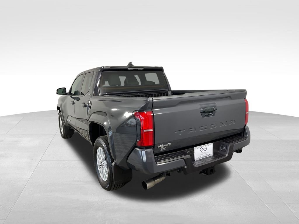 Used 2025 Toyota Tacoma SR5 image 7