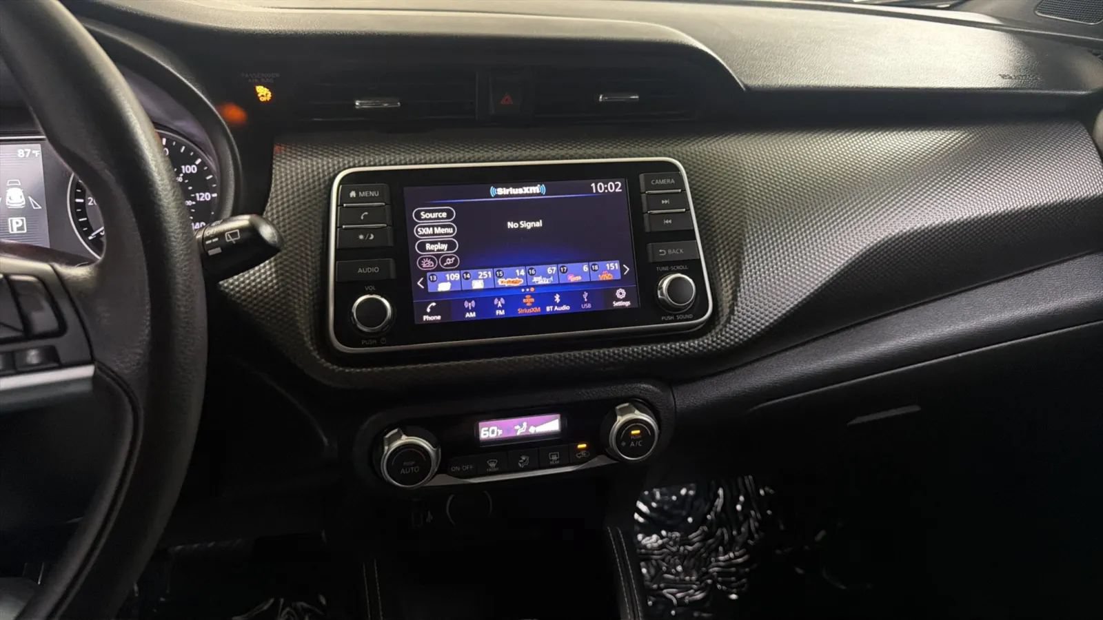 Used 2018 Nissan Kicks SV FWD image 13