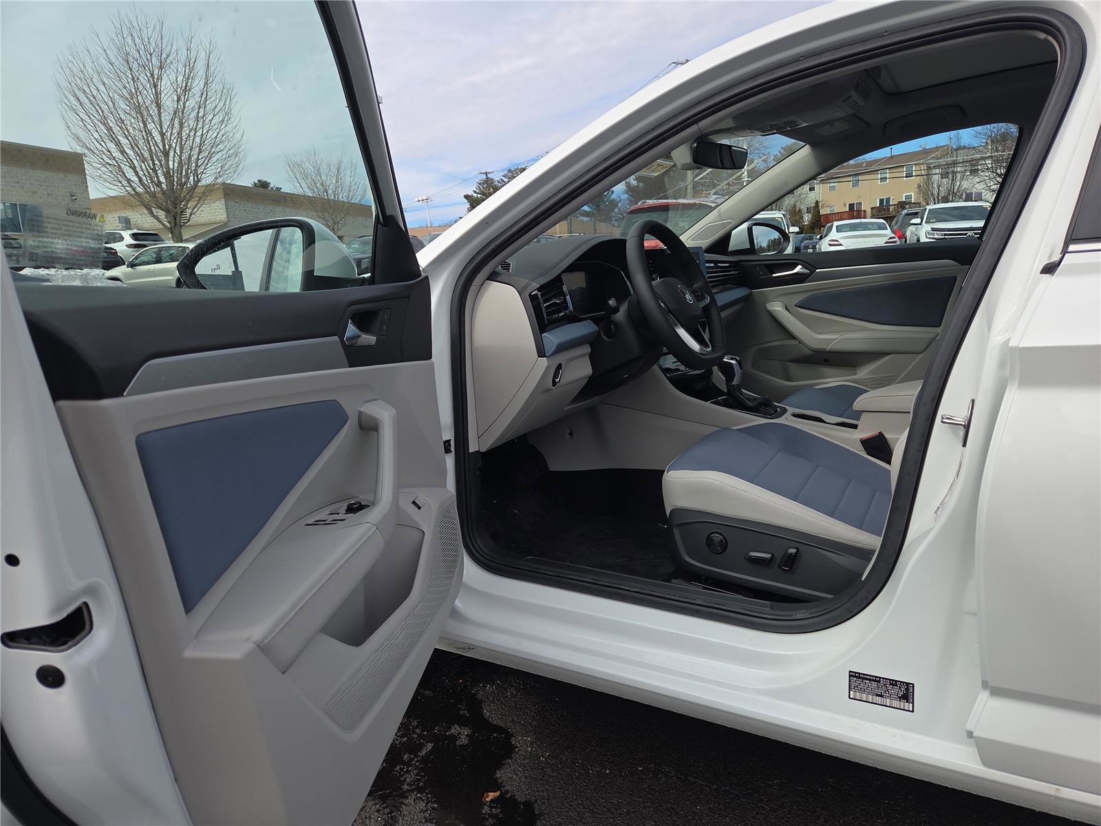 New 2026 Volkswagen Jetta SE image 11