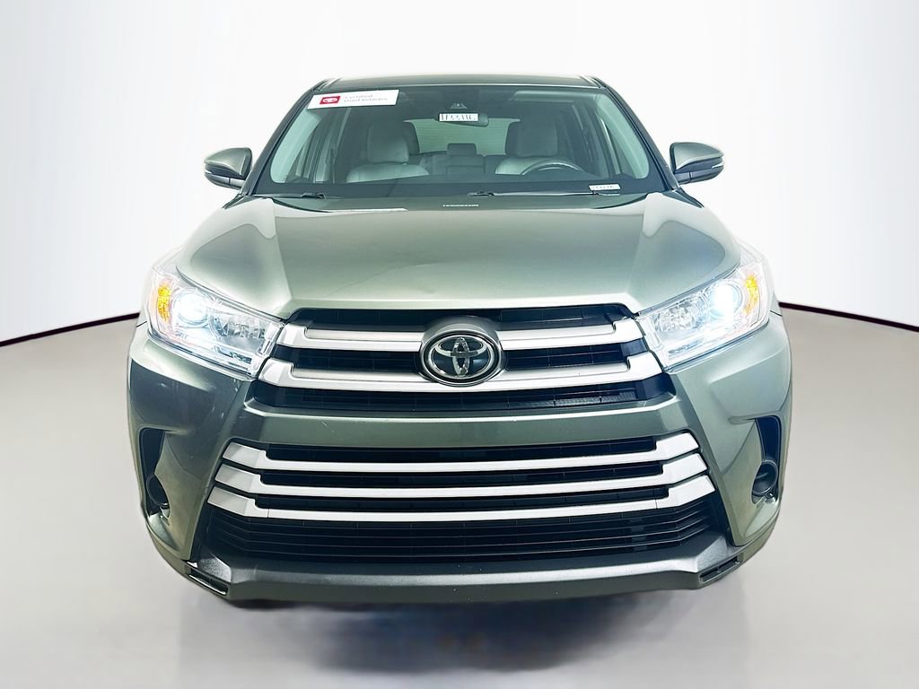 Certified 2019 Toyota Highlander LE image 2