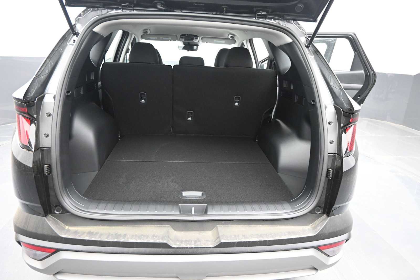 New 2026 Hyundai Venue SEL FWD image 13