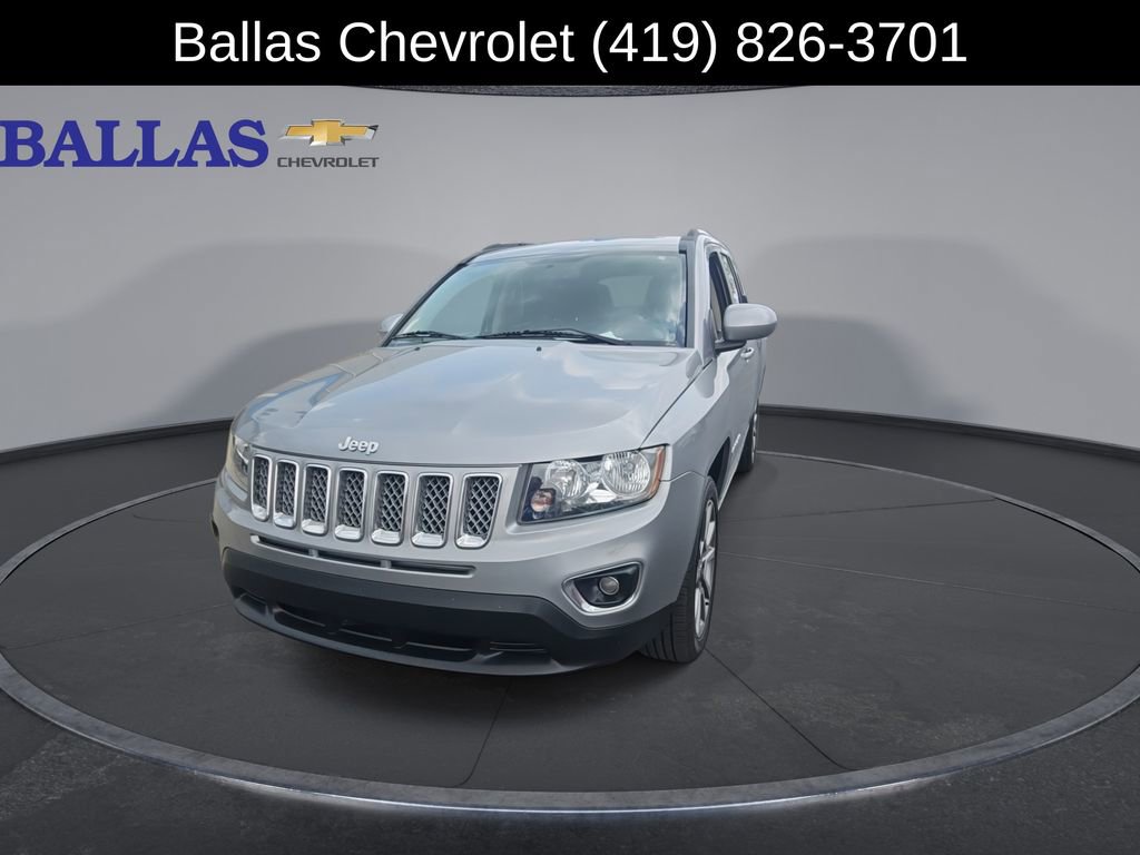 Used 2017 Jeep Compass High Altitude FWD image 3