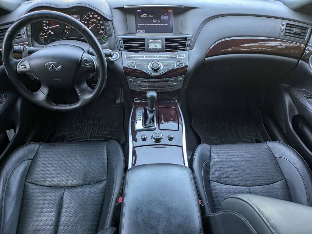 Used 2016 INFINITI Q70 3.7 w/ Sport Package RWD image 30