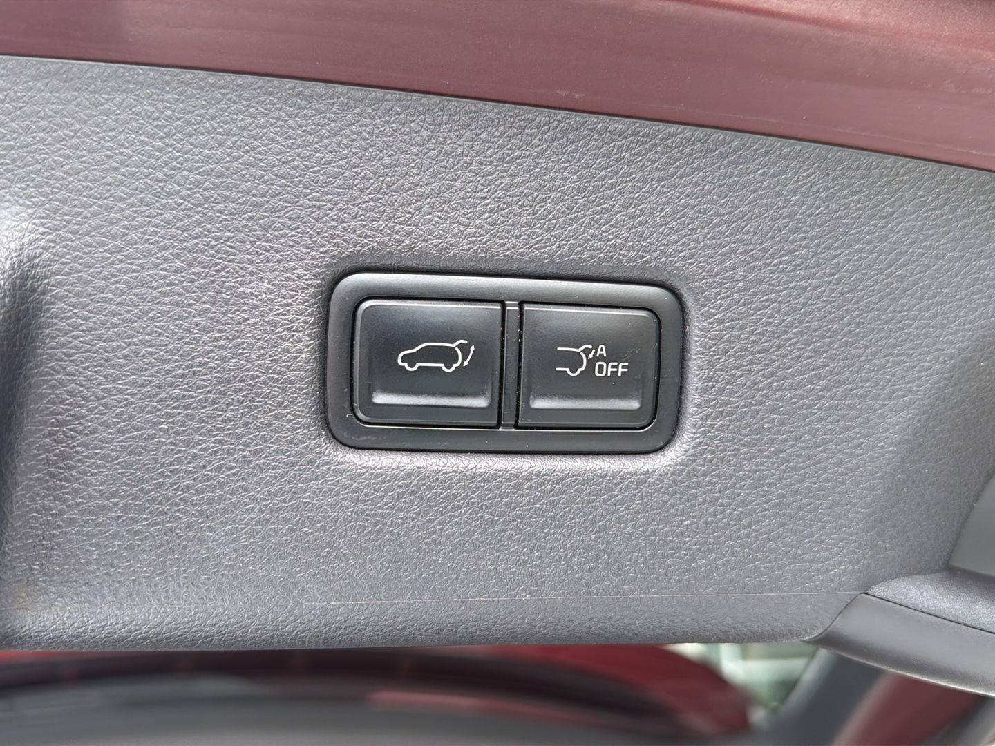 Used 2022 Kia Carnival EX FWD image 35