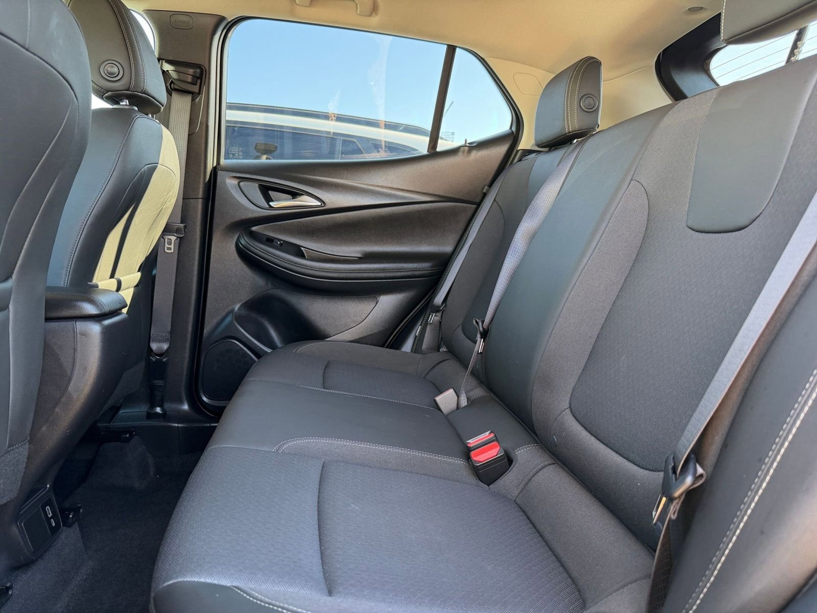 Used 2025 Buick Encore GX Preferred image 23