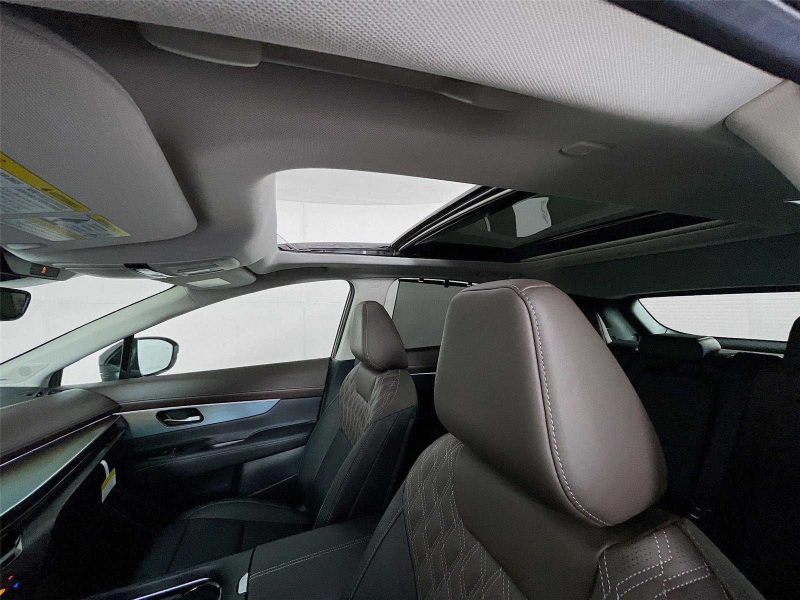 Used 2026 Nissan Murano Platinum w/ Cargo Package AWD/4WD image 12