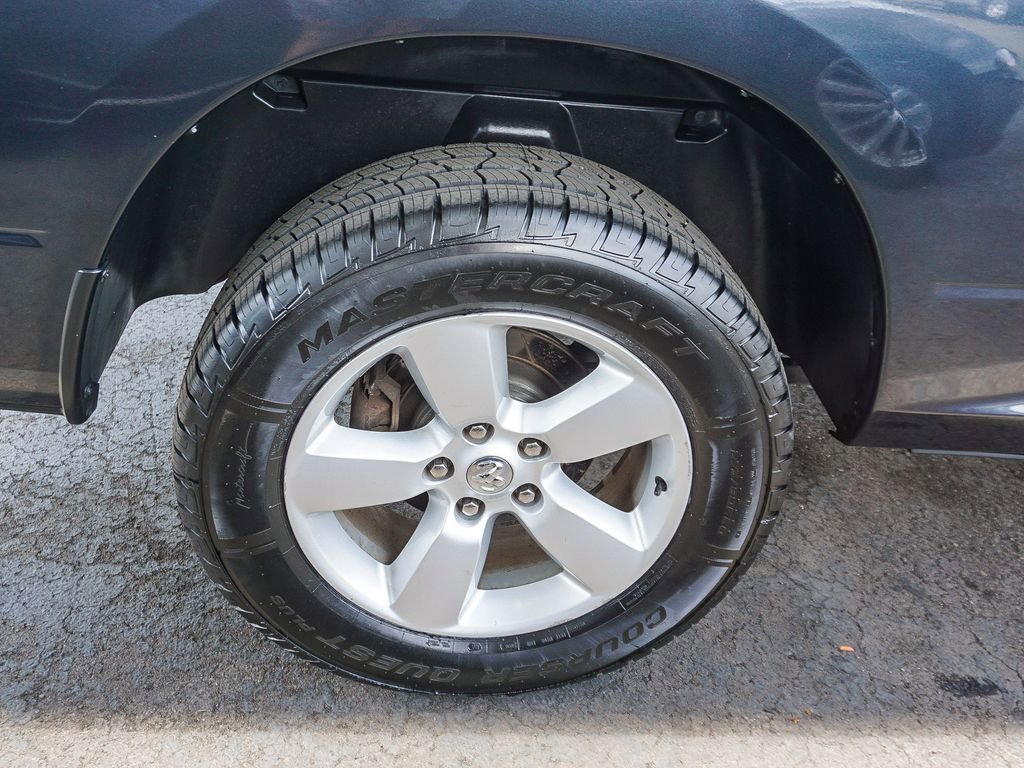 Used 2016 RAM 1500 Express w/ Popular Equipment Group RWD image 9