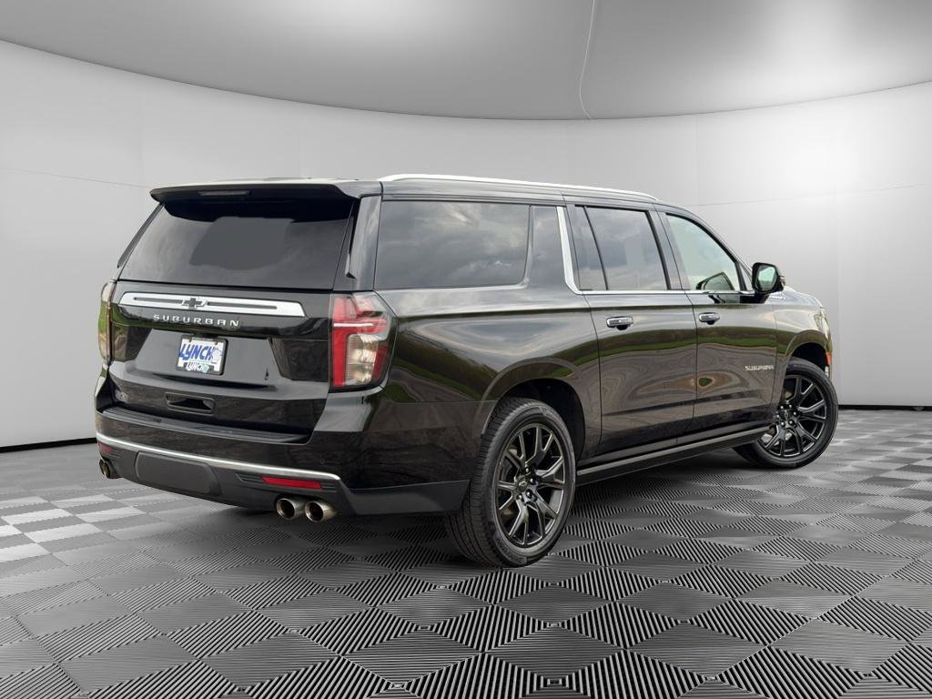 Used 2023 Chevrolet Suburban High Country AWD/4WD image 4