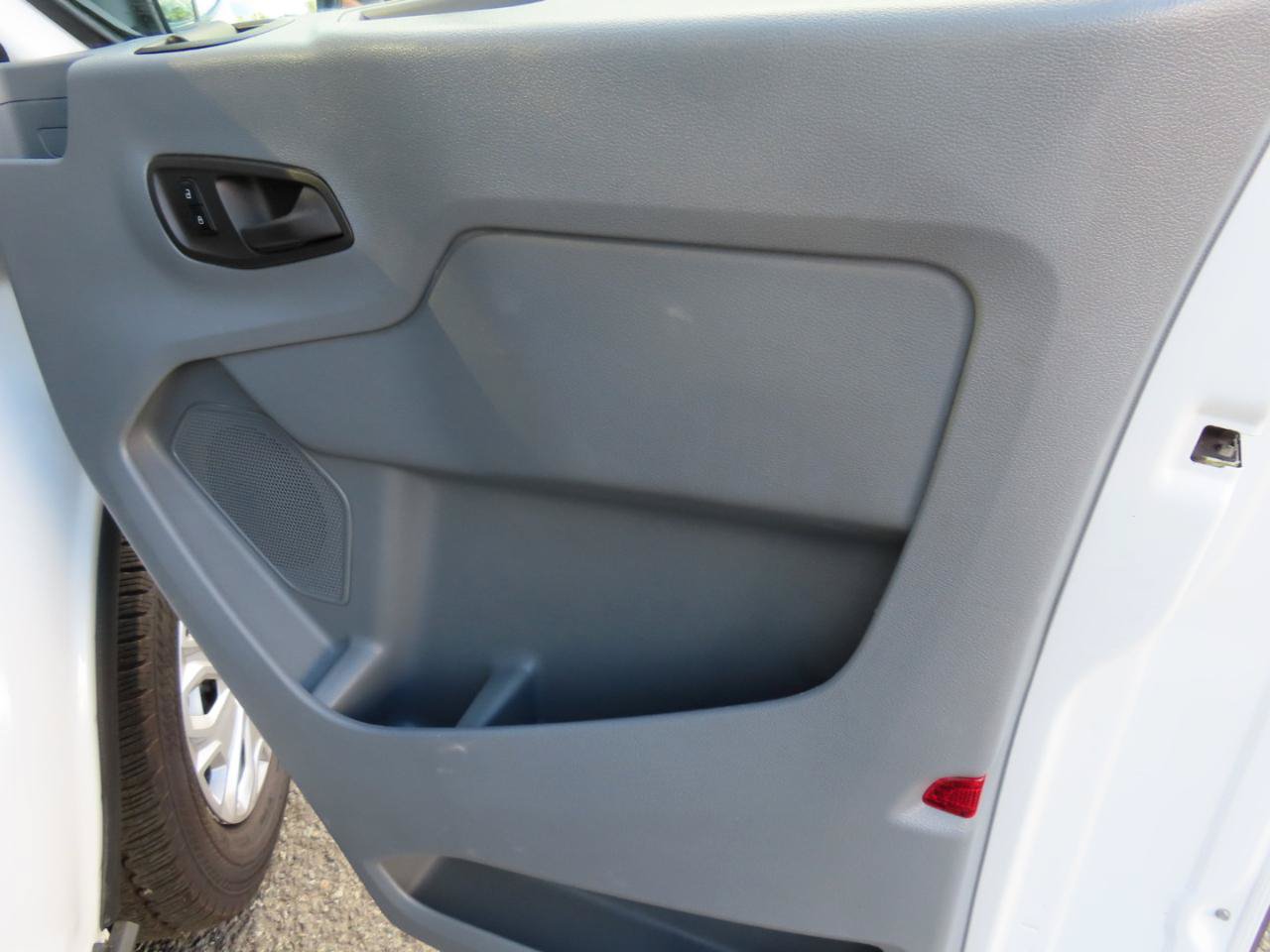 Used 2018 Ford Transit 150 148 Medium Roof RWD image 13