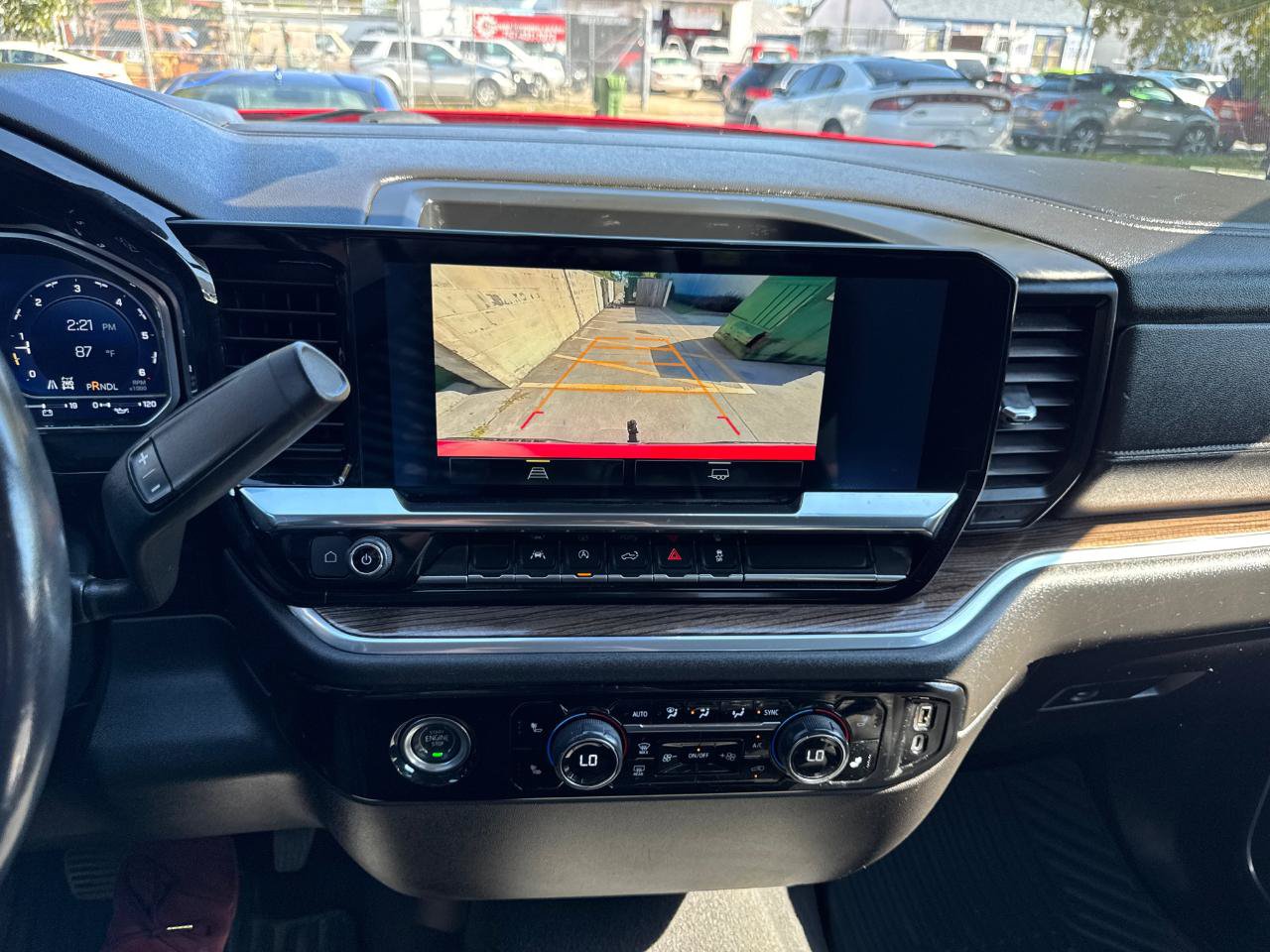 Used 2022 Chevrolet Silverado 1500 LT AWD/4WD image 14