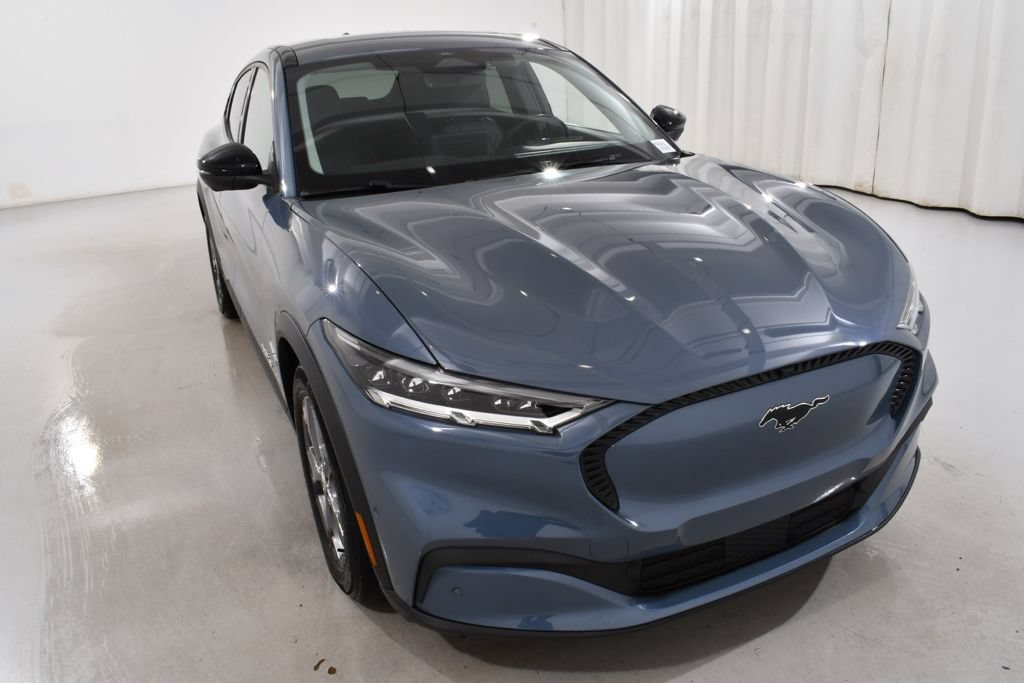 Used 2023 Ford Mustang Mach-E Select w/ Comfort Package Lite AWD/4WD image 4
