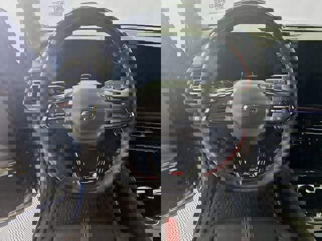 Used 2024 Chevrolet Traverse RS image 12