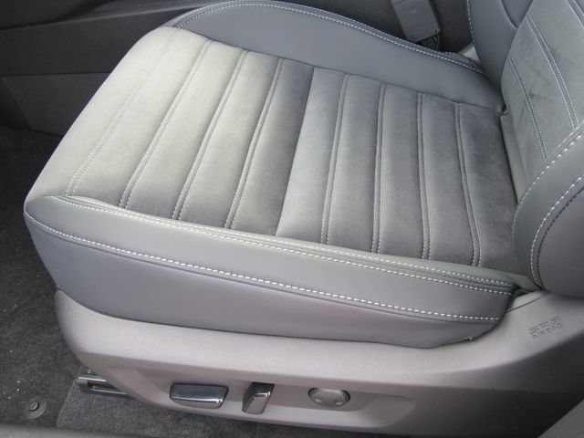 New 2026 Mitsubishi Outlander SE FWD image 14