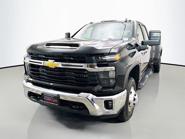 New 2026 Chevrolet Silverado 3500 LT w/ All Star Edition image 4