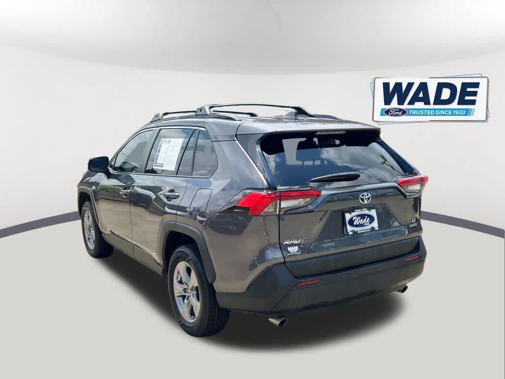 Used 2024 Toyota RAV4 LE AWD/4WD image 7