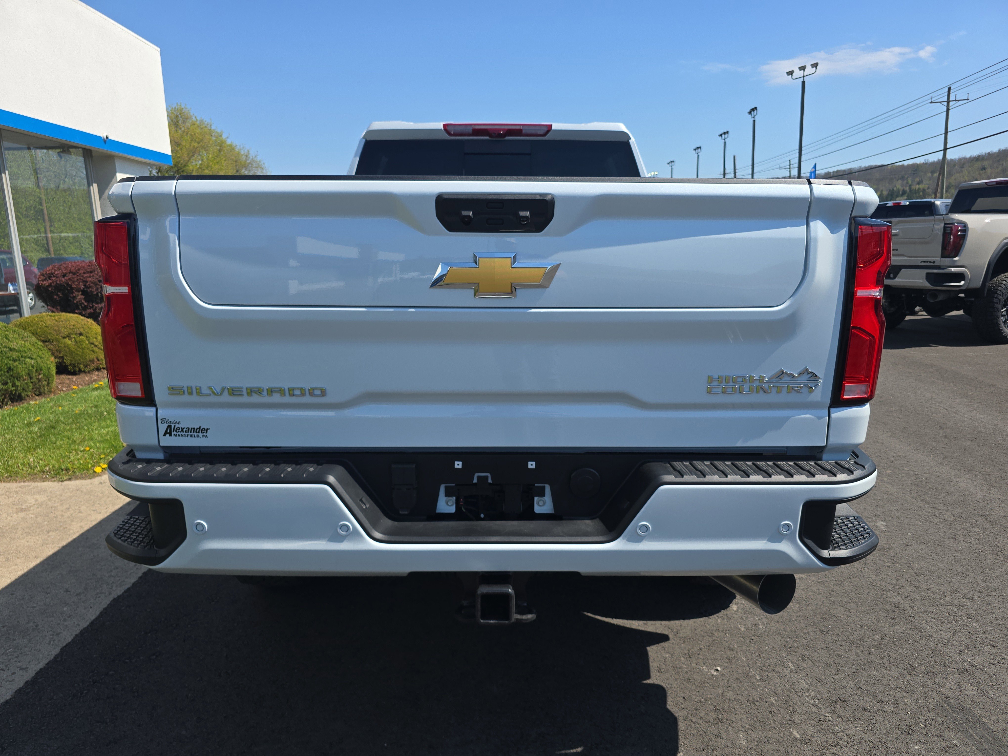 New 2026 Chevrolet Silverado 2500 High Country w/ High Country Premium Package AWD/4WD image 4