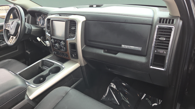 Used 2017 RAM 1500 Laramie AWD/4WD image 18