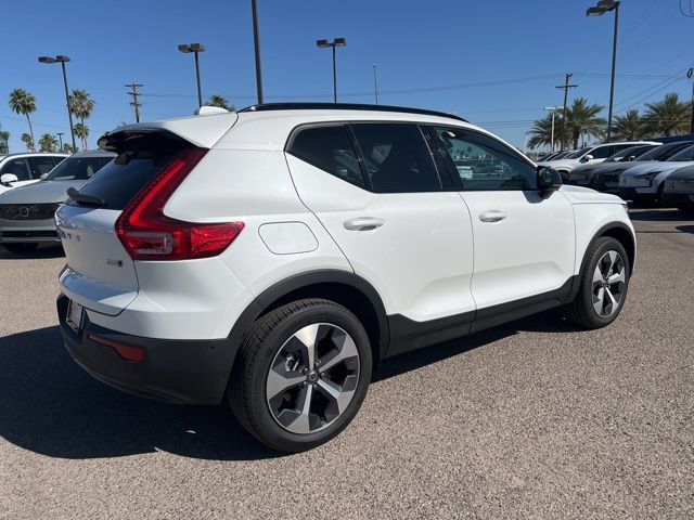 New 2026 Volvo XC40 B5 Plus w/ Climate Package AWD/4WD image 3