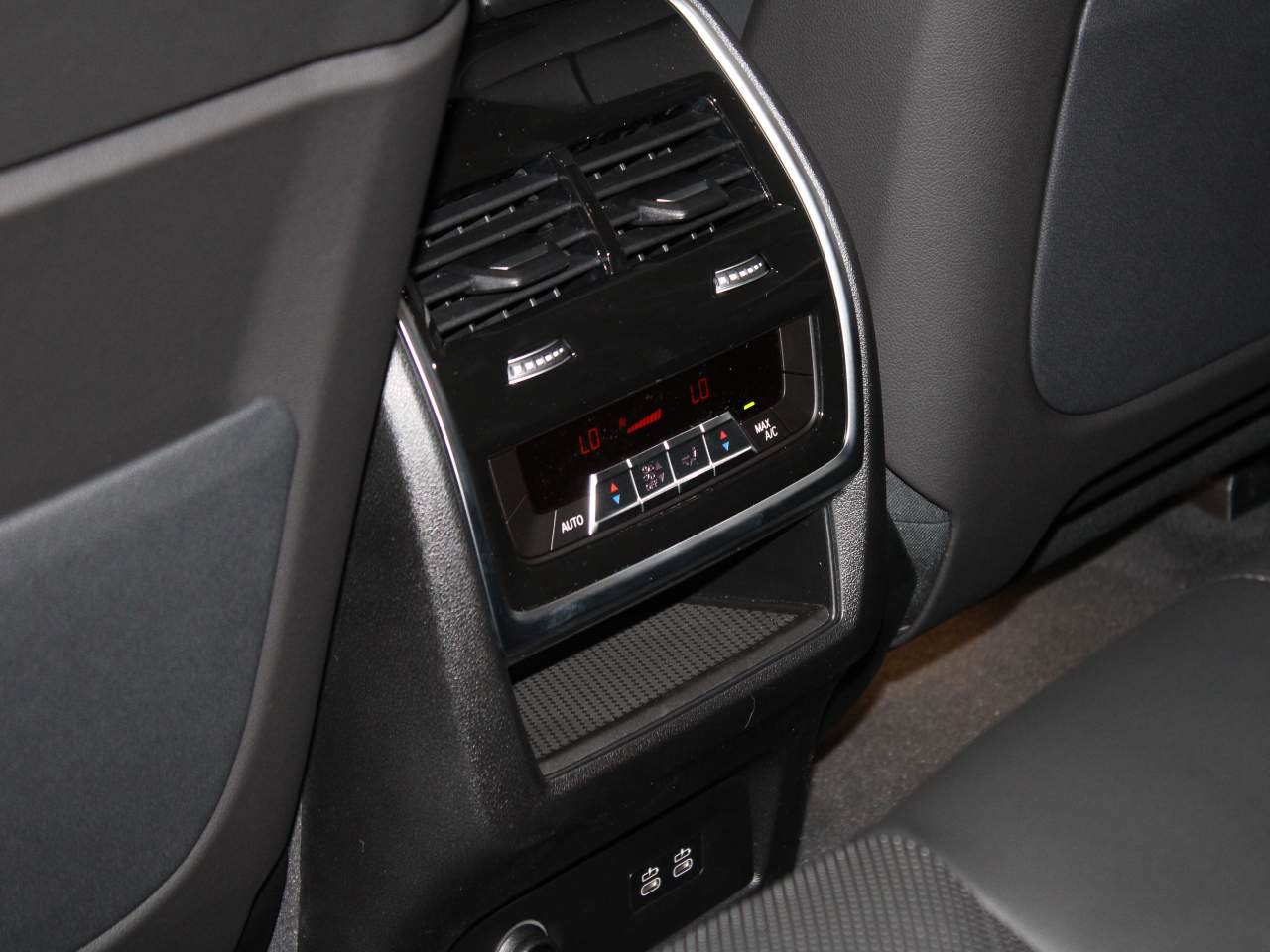 Certified 2026 BMW X5 sDrive40i RWD image 17