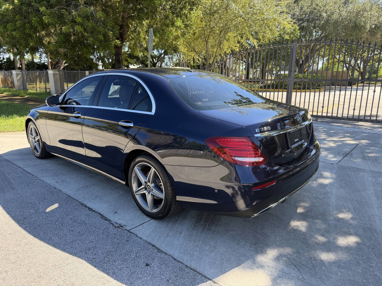 Used 2020 Mercedes-Benz E 350 Sedan image 9