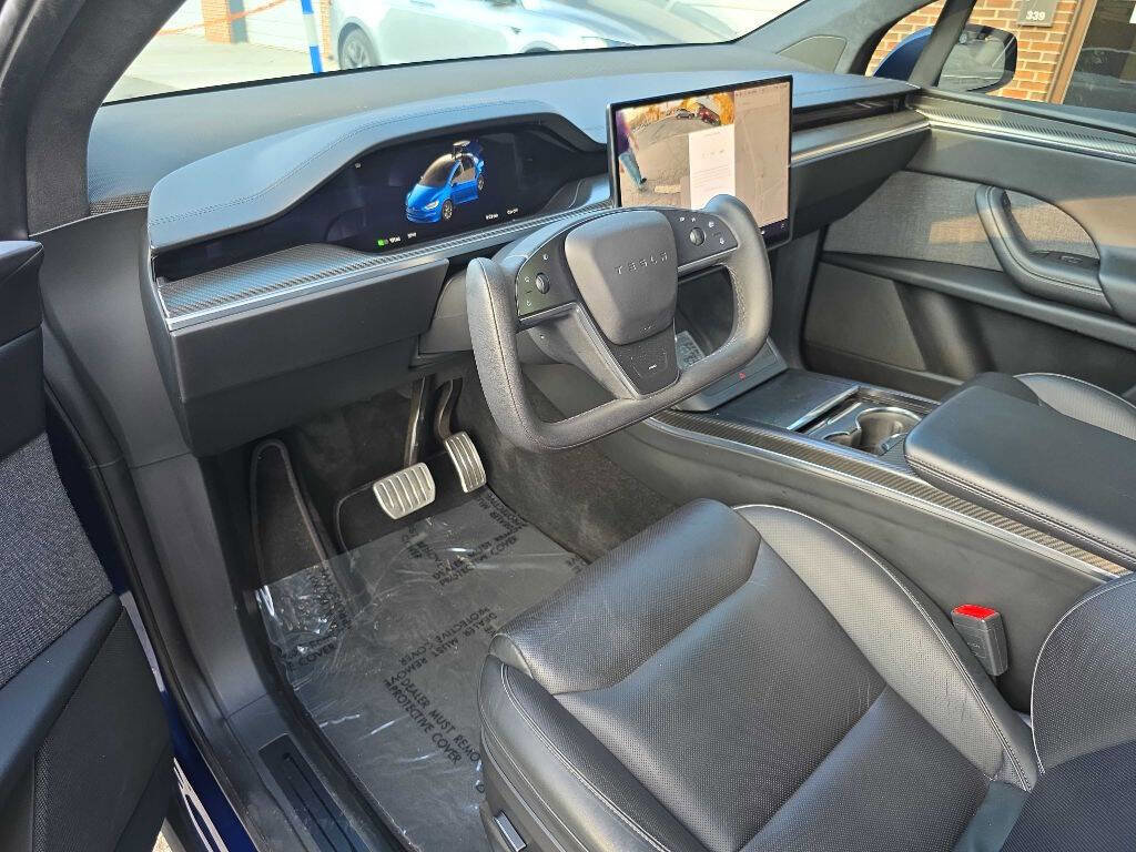 Used 2022 Tesla Model X Plaid image 9
