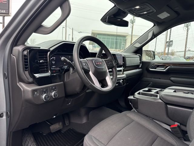 Used 2025 GMC Sierra 1500 Elevation image 27
