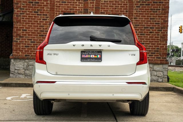 Used 2025 Volvo XC90 T8 Plus w/ Protection Package Premier AWD/4WD image 6