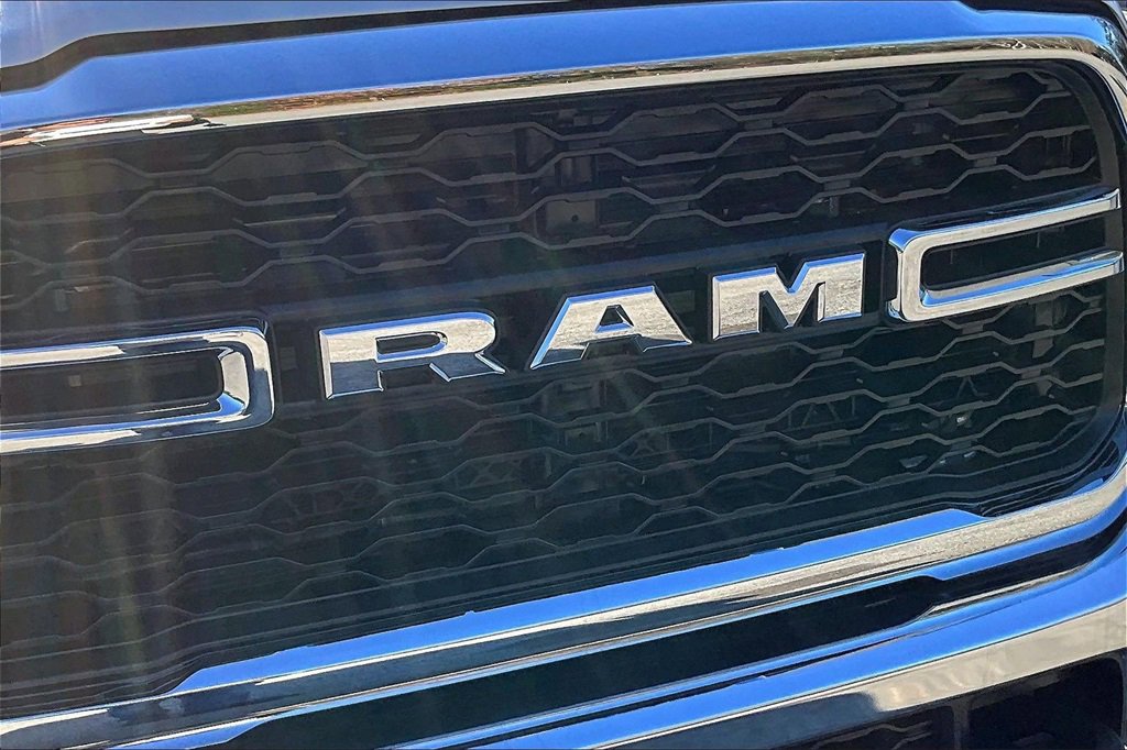 Used 2024 RAM 5500 Tradesman w/ Chrome Appearance Group image 26