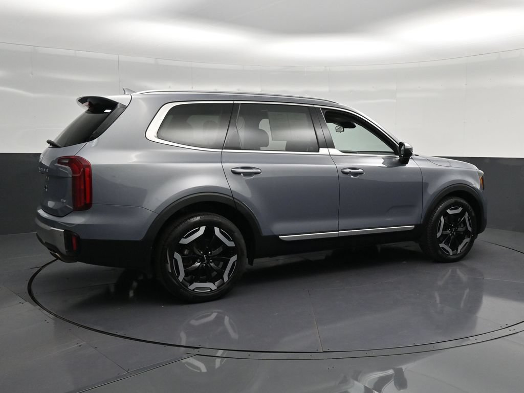 Used 2024 Kia Telluride S w/ S Sunroof Package AWD/4WD image 3