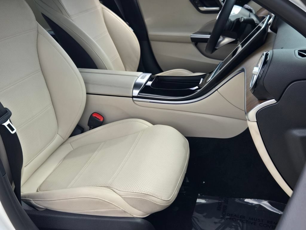 Used 2023 Mercedes-Benz C 300 Sedan image 20