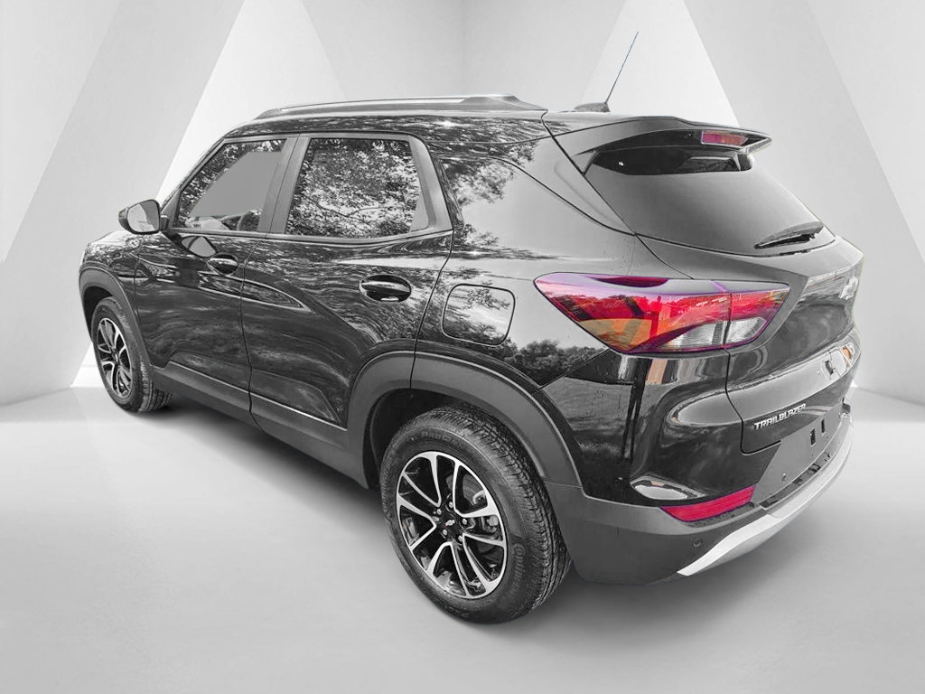 New 2026 Chevrolet TrailBlazer LT w/ Convenience Package FWD image 5