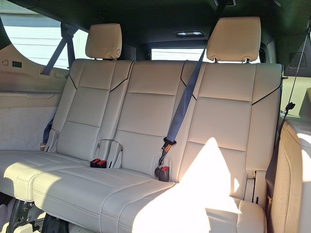 Used 2022 Cadillac Escalade ESV Premium Luxury AWD/4WD image 8