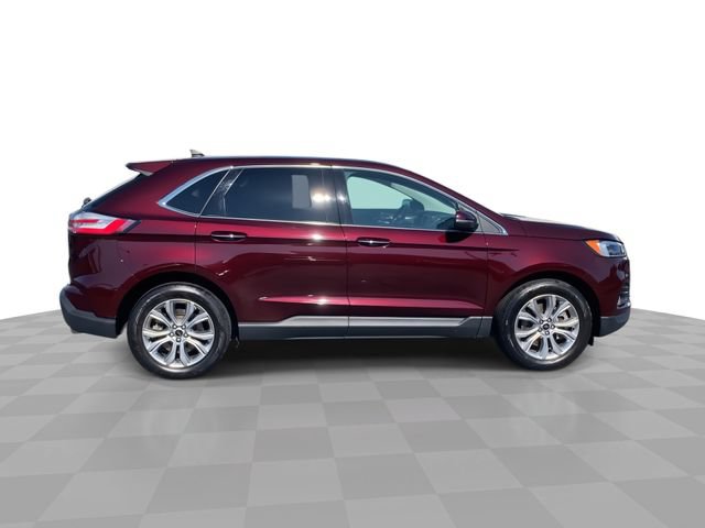 Used 2024 Ford Edge Titanium w/ Equipment Group 301A AWD/4WD image 9