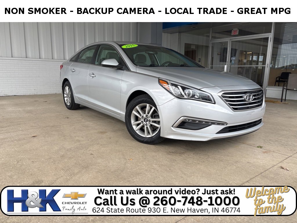 Used 2015 Hyundai Sonata SE w/ Option Group 09