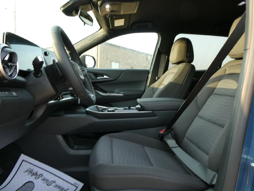 New 2027 Chevrolet Equinox LT FWD image 15