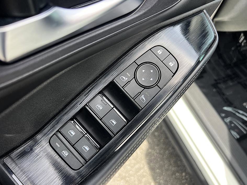 Certified 2023 Nissan Rogue SV w/ SV Premium B Package FWD image 21