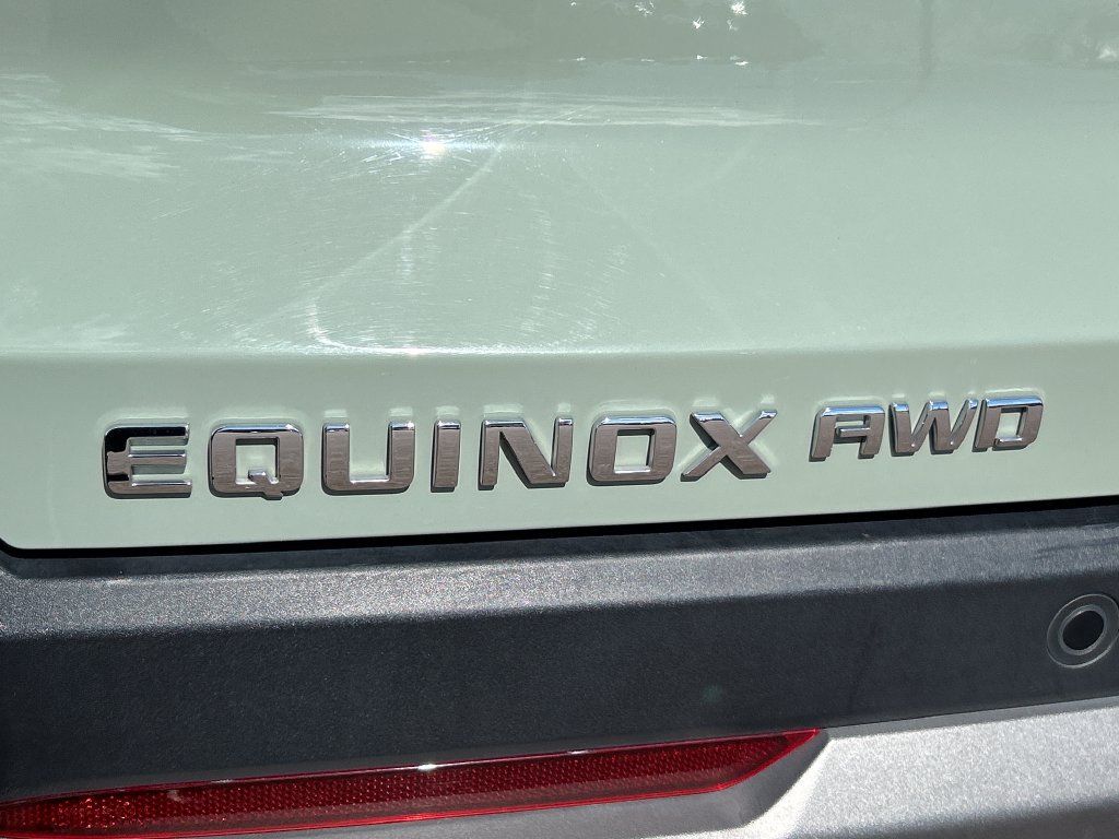 Used 2025 Chevrolet Equinox LT w/ Convenience Package II AWD/4WD image 24