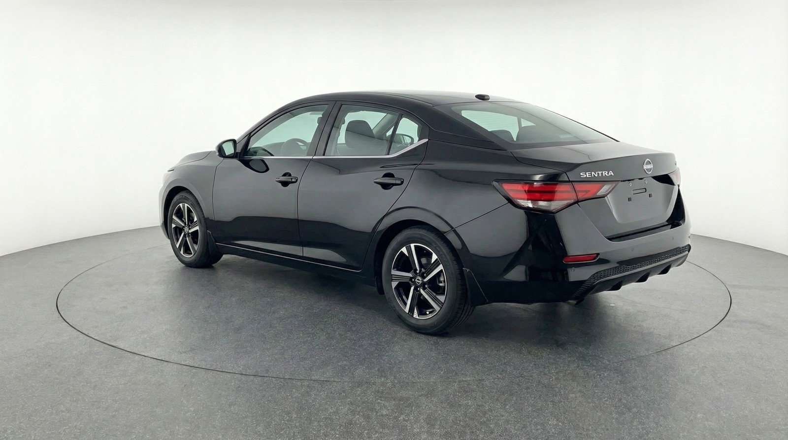 Used 2025 Nissan Sentra SV image 6