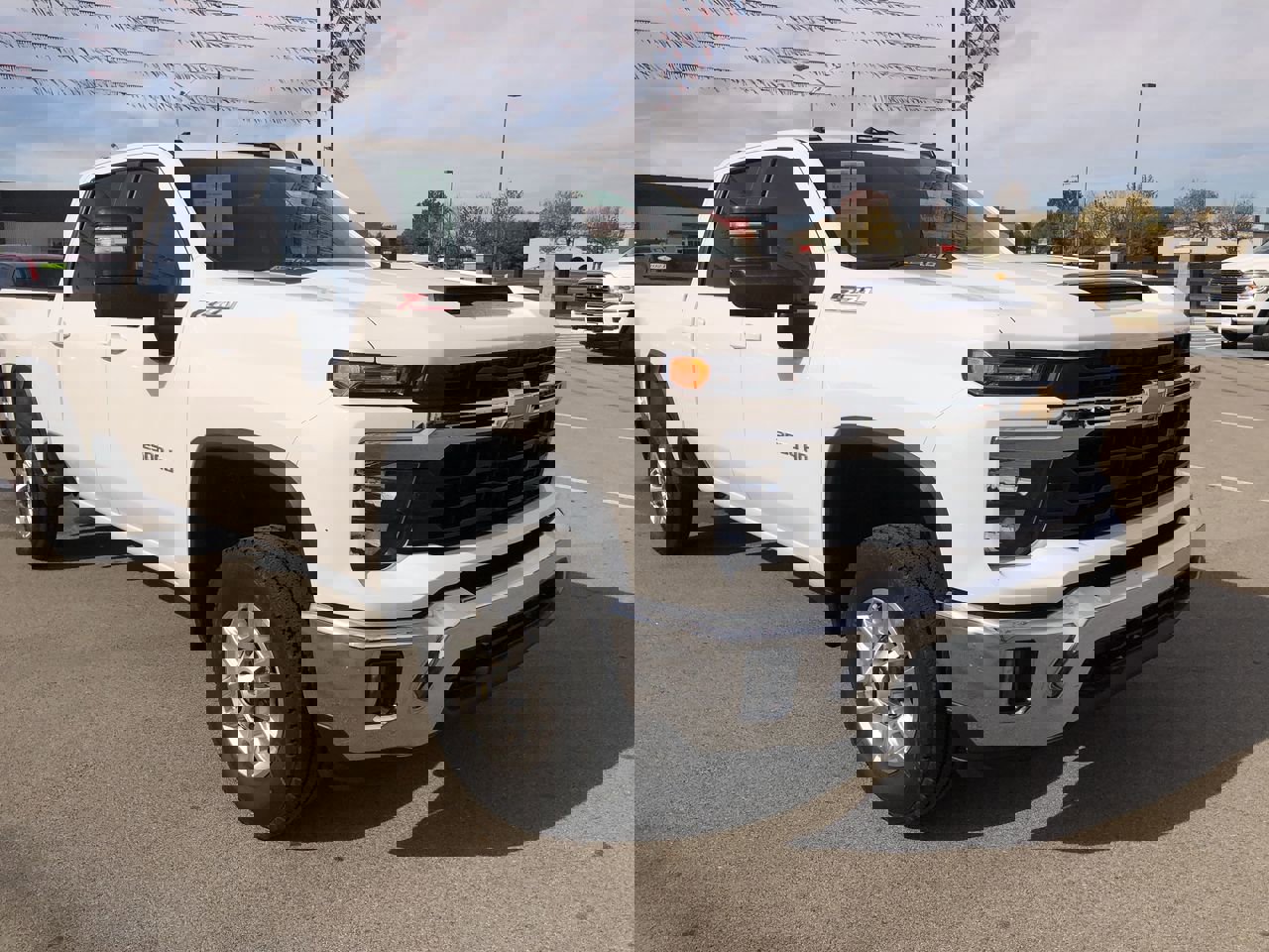 Used 2024 Chevrolet Silverado 2500 LT w/ Convenience Package image 7