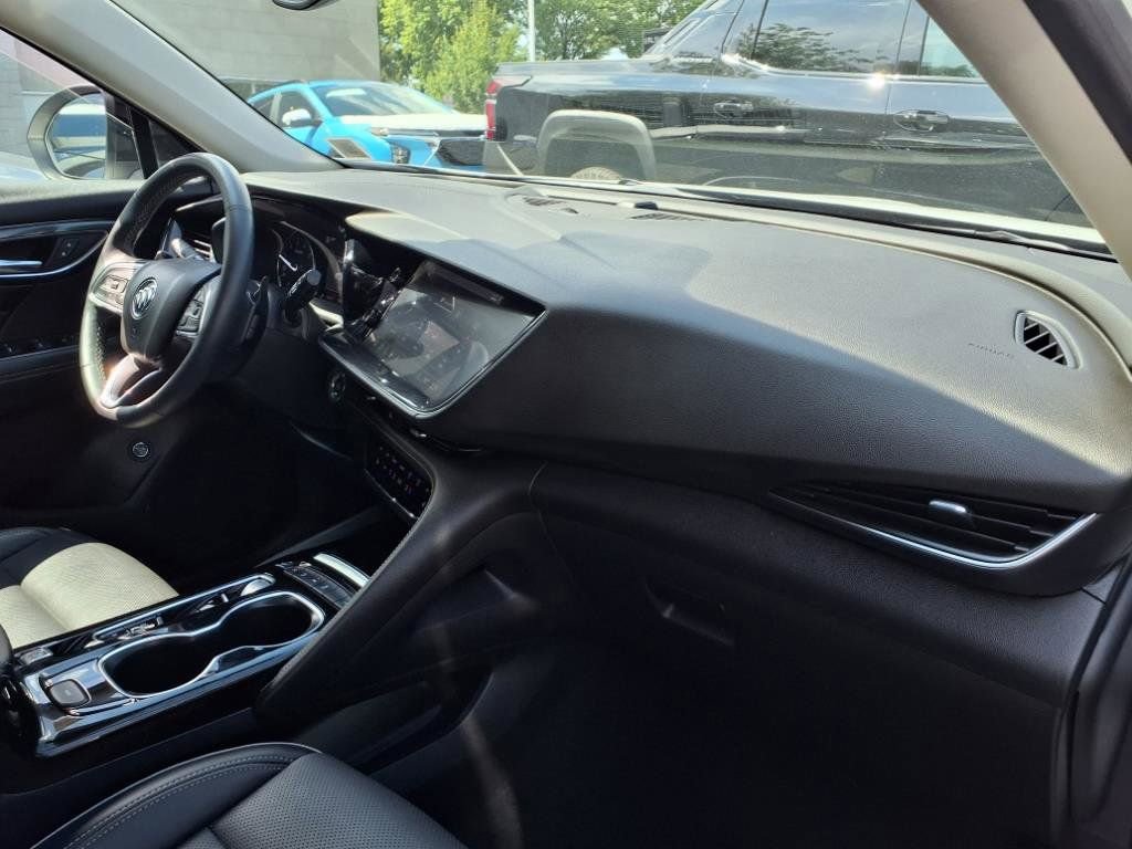 Certified 2021 Buick Envision Essence w/ Sport Touring Package image 21