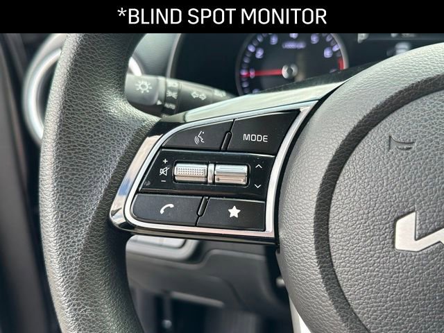 Used 2023 Kia Forte LXS w/ LXS Technology Package image 6